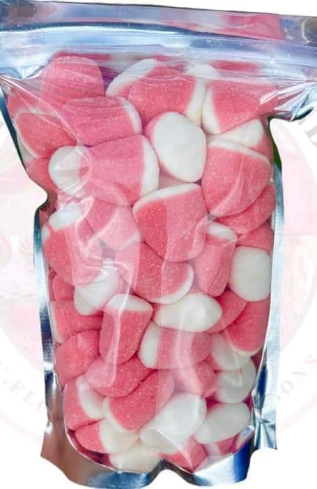 Strawberry Kisses Gummy Family Pack
